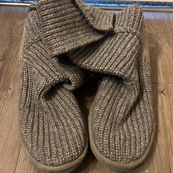 Ugg Cardy Knit Boots - Picture 3 of 3